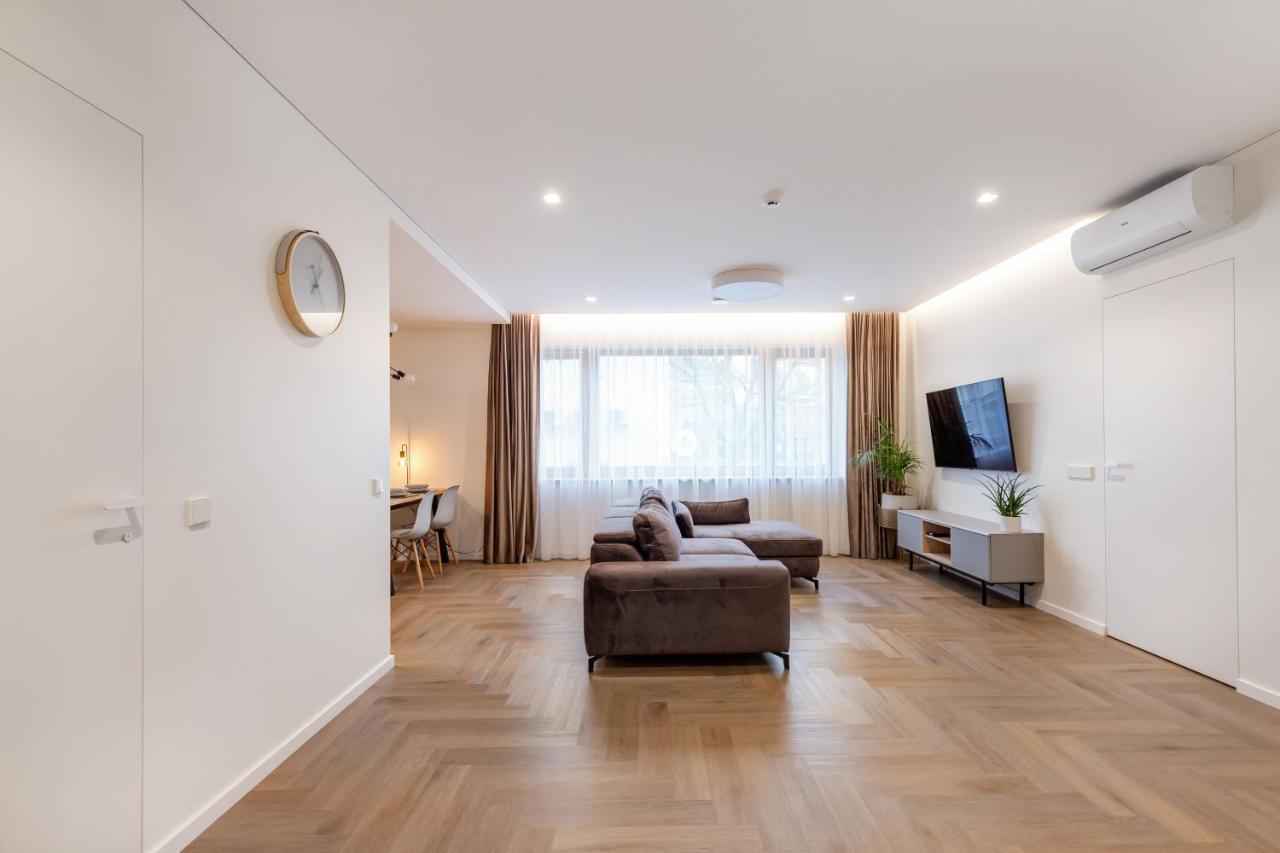 3 Bedroom Apart/24H Self Check In/Free Parking/Up To 6 People/ วิลนีอุส ภายนอก รูปภาพ