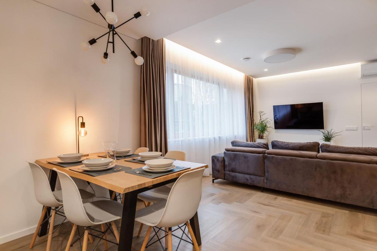 3 Bedroom Apart/24H Self Check In/Free Parking/Up To 6 People/ วิลนีอุส ภายนอก รูปภาพ